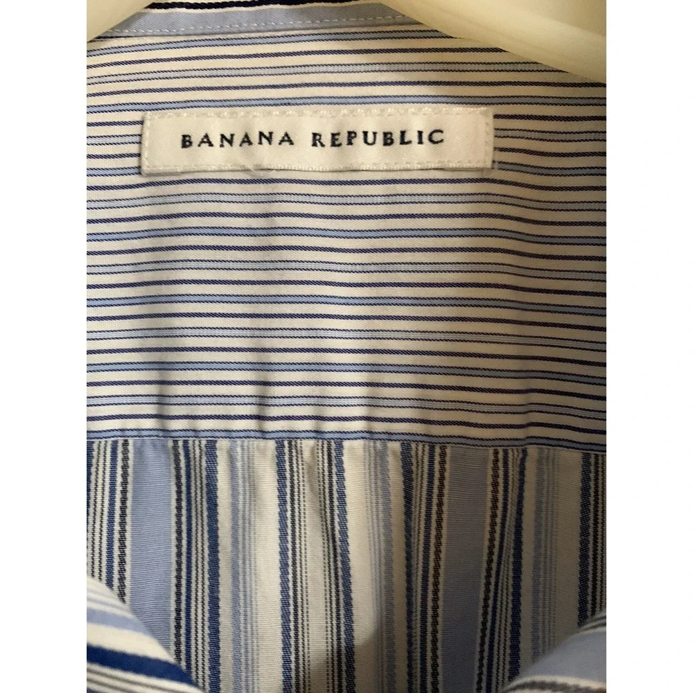 Banana Republic Men Button Down Size L Shirt Long Sleeves Stripes Blue
